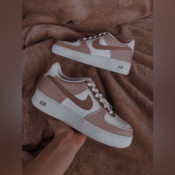 •NIKE• - Picture 6 of 12